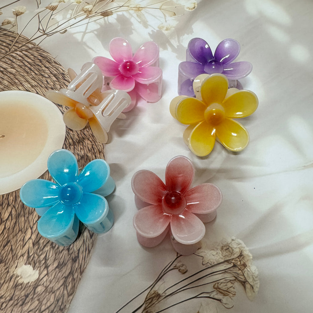 Blossom Pearl Flower Hair Claw Clip