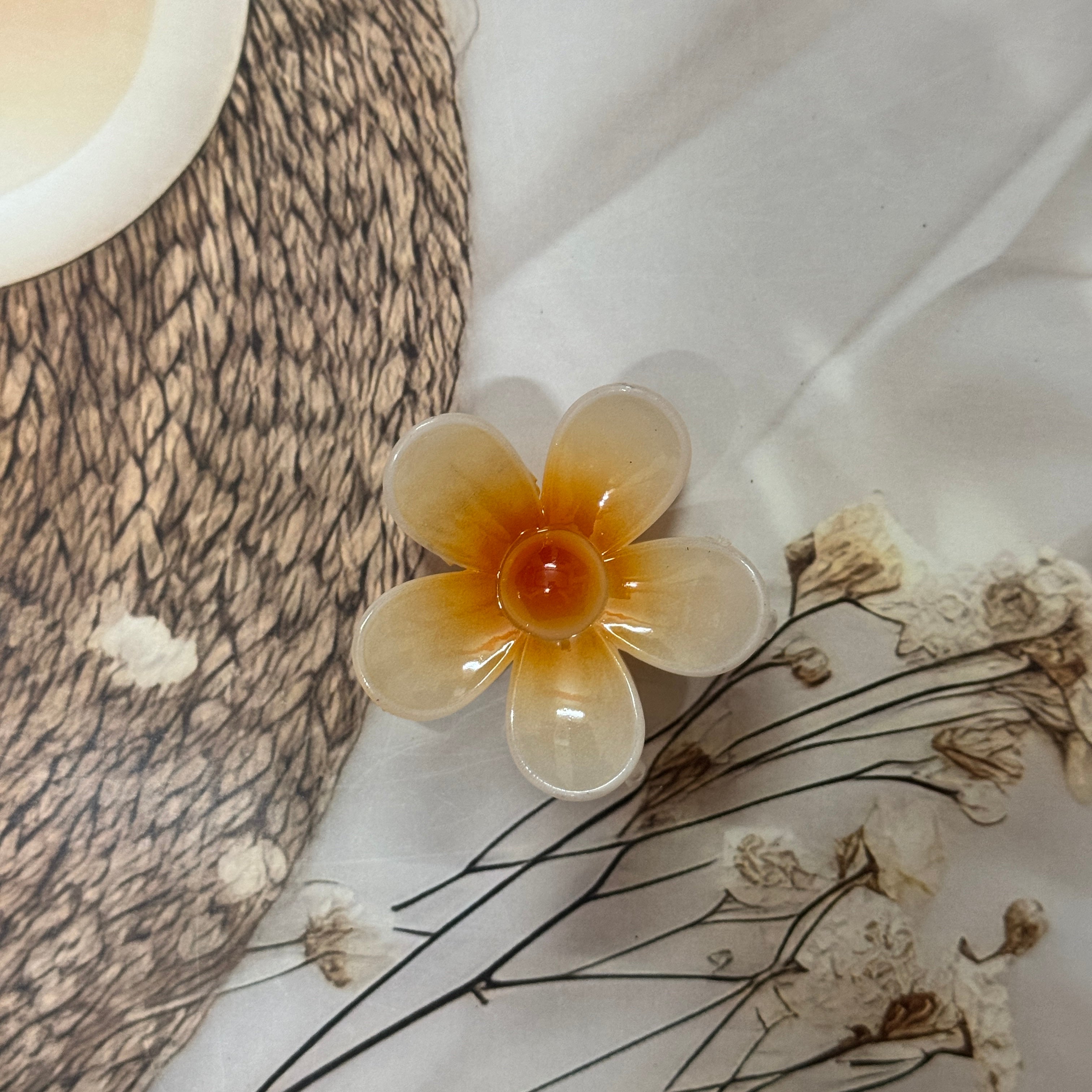 Blossom Pearl Flower Hair Claw Clip