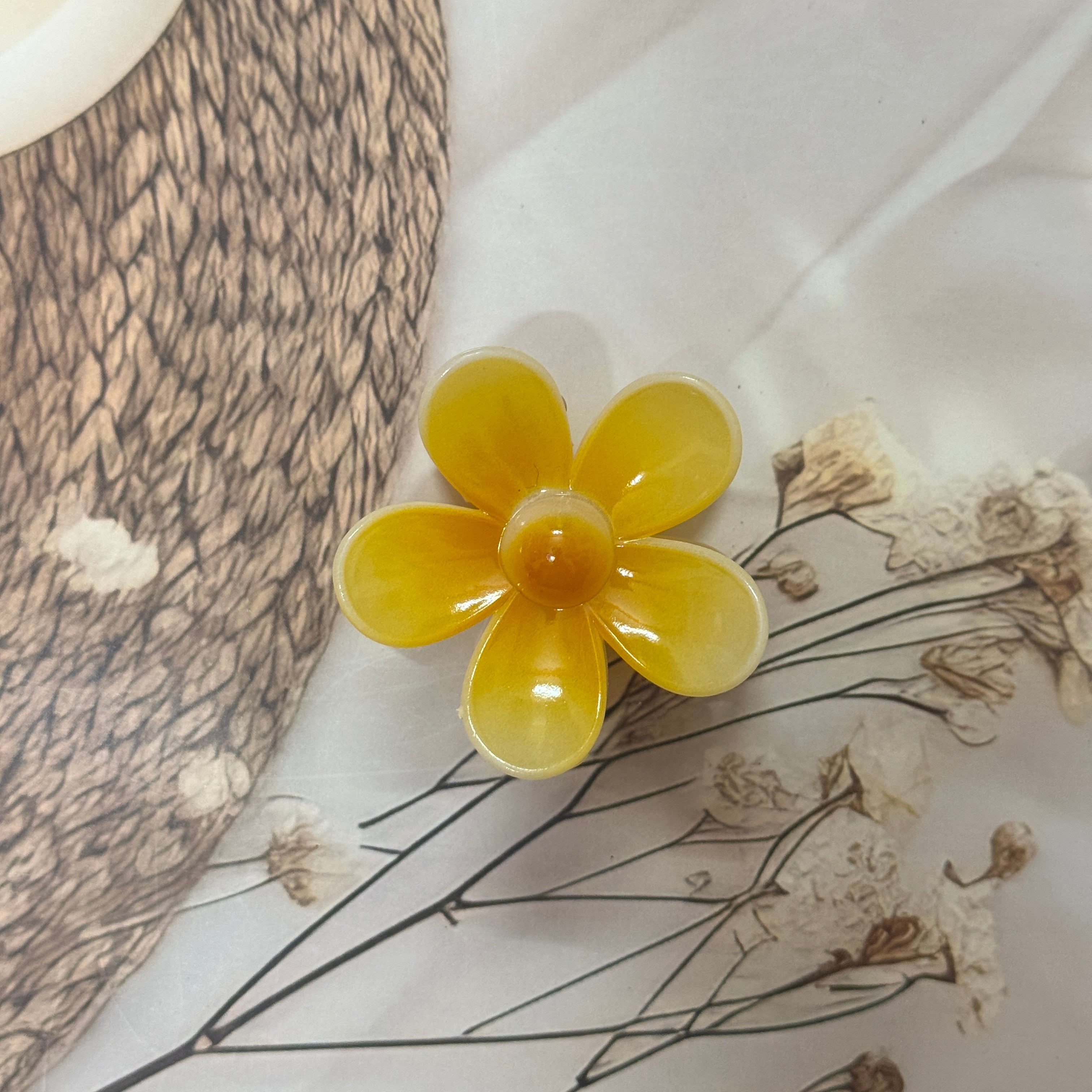 Blossom Pearl Flower Hair Claw Clip
